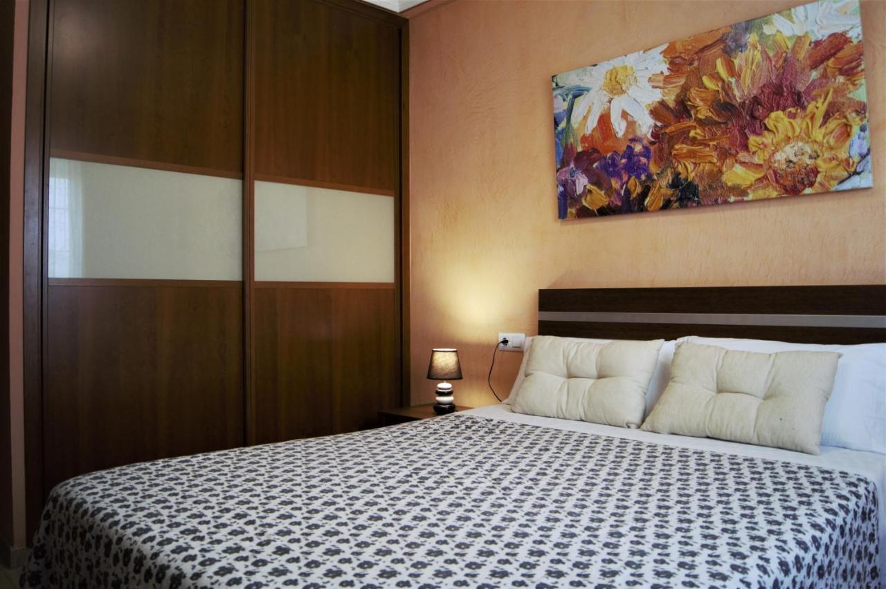 Amplio Piso 8 Mts Mezquita - Wifi - A/C - Parking Córdoba Buitenkant foto
